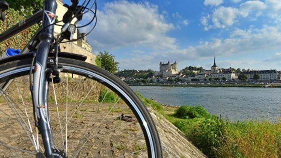 Loire Velo 3 Moderne Velo Parking 20 Places Velos Centre Historique
